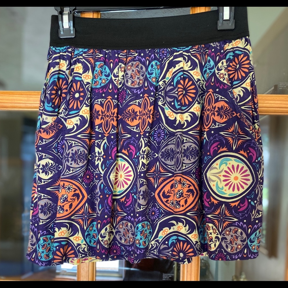 Forever 21 Skirt w/ pockets